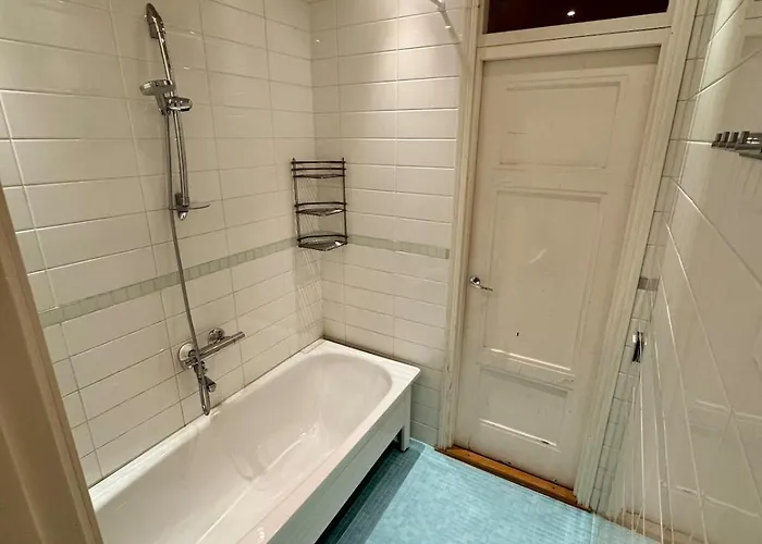 Апартаменты Cozy With Sauna & Bath *