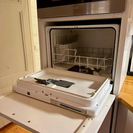 Cozy With Sauna & Bath Helsinki